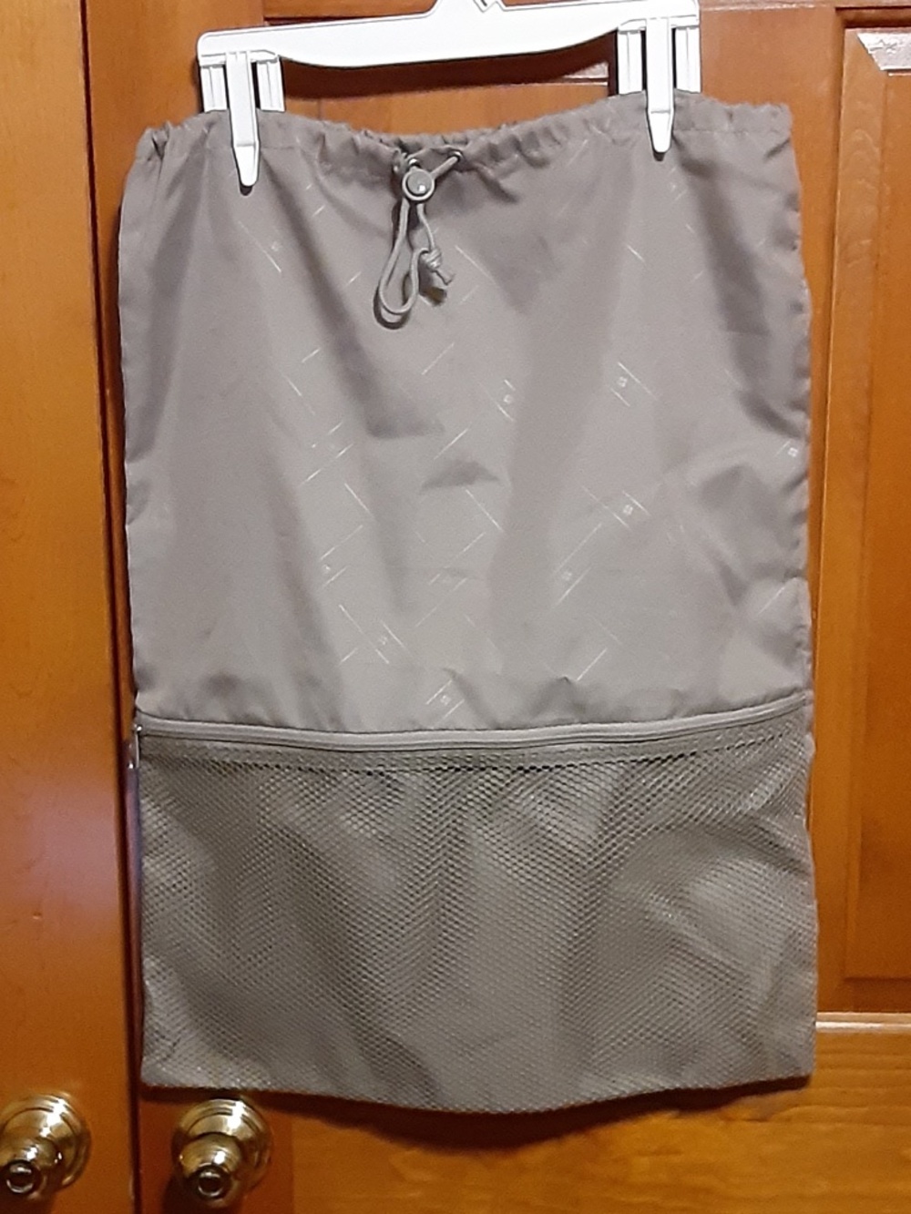 Nylon and Mesh Laundry Bag